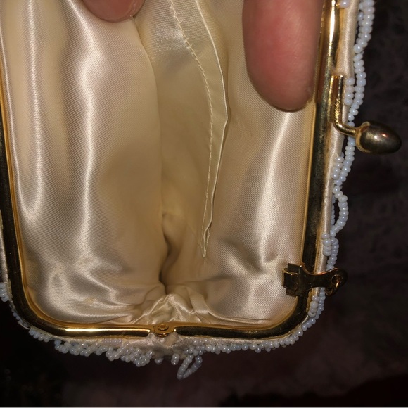 Vintage Artel Beaded Clutch with Gold Accents. Gorgeous little clutch- used - Picture 4 of 7